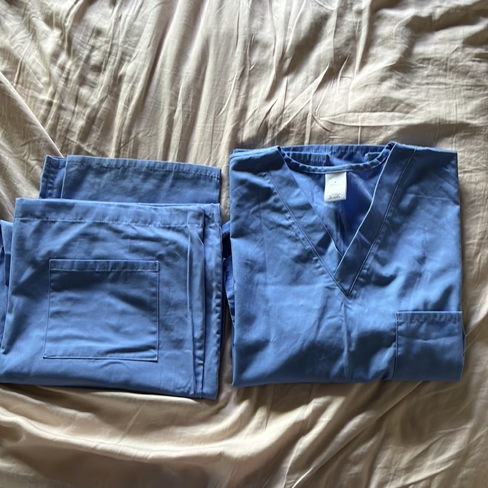 Basic lightweight scrub set - Picture 2 of 4